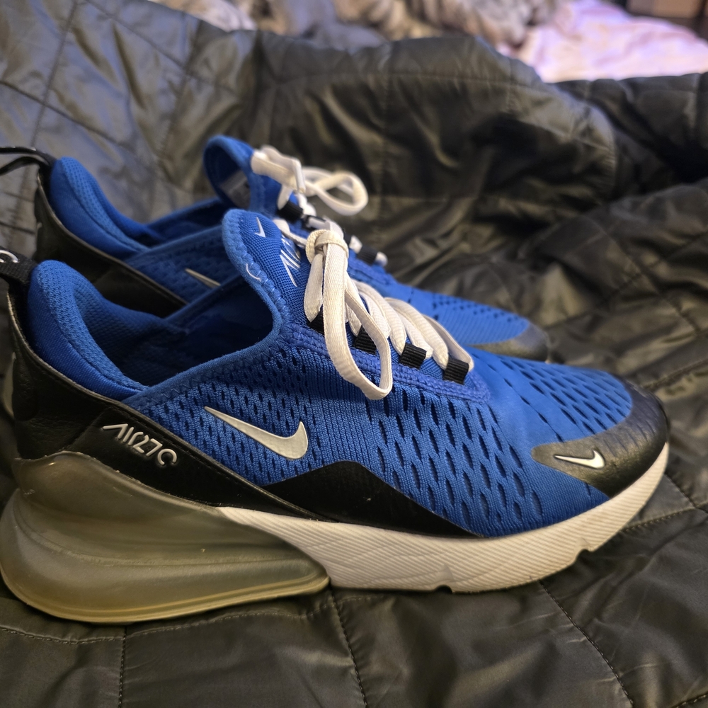 Nike Air Max 270 Blue Athletic Shoes - Picture 3 of 3